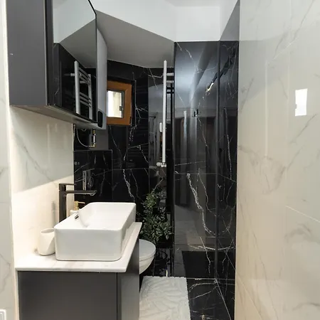 Fountain Bloom * Bükreş