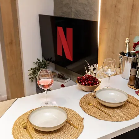 Apartment Fountain Bloom *