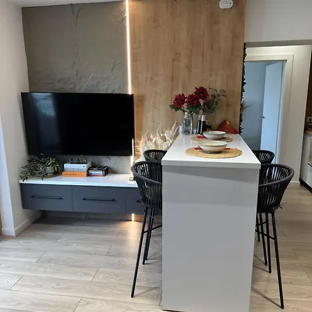 Apartament Fountain Bloom *