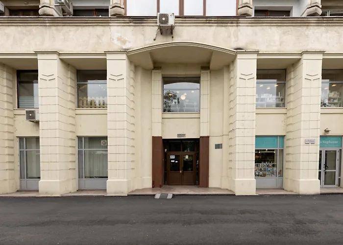 Fountain Bloom Апартаменти